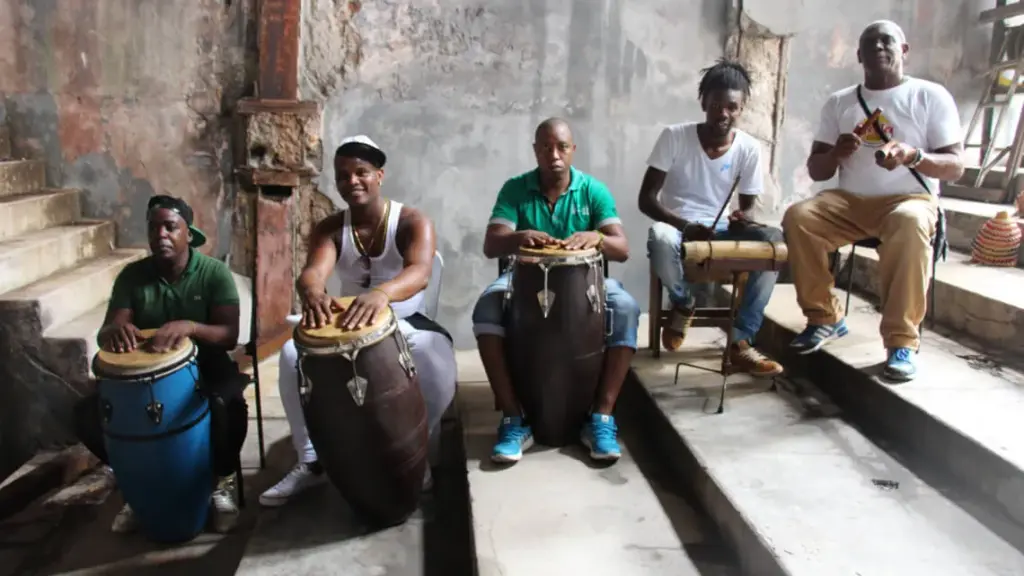 immagine per Ritmi Tradizionali a Cuba